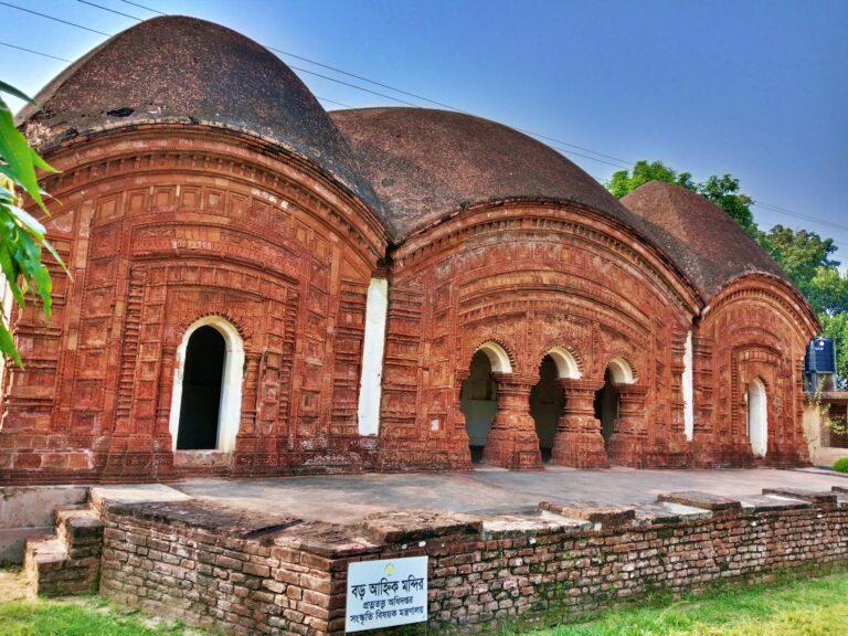 Puthia Temple