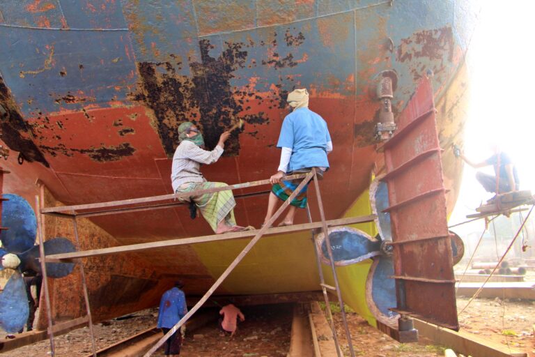 boat building in Dhaka