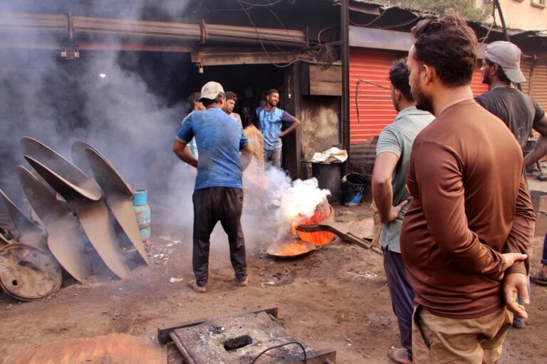 boat parts making in Dhaka