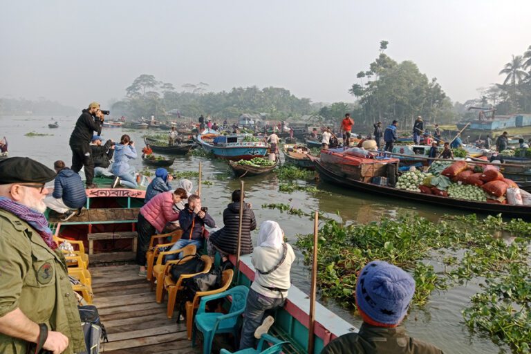 Floating-Market-2