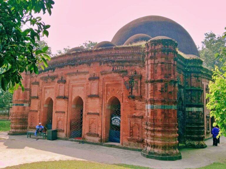 Khania Deghi Mosque